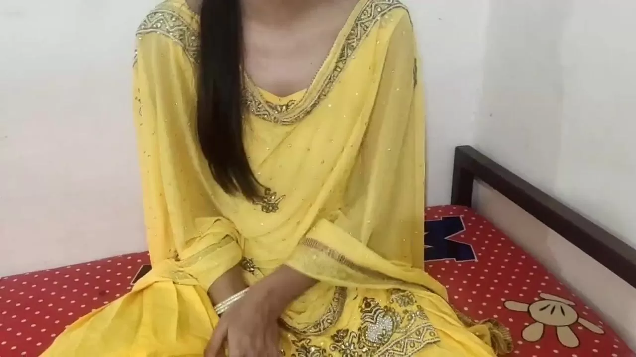 Cheating Indian Bhabhi Gets her Big Ass Fucked By Devar Indian Village Desi Bhabhi  Ki Devar ke Sath Mast Desi Chudai xxx watch online