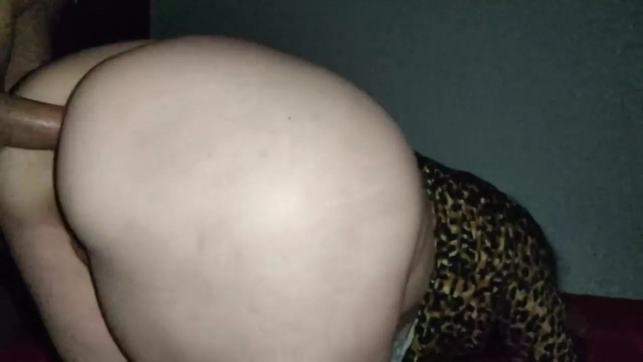 Big Booty Sexy Wife Fucked in Pajamas regarder en ligne image