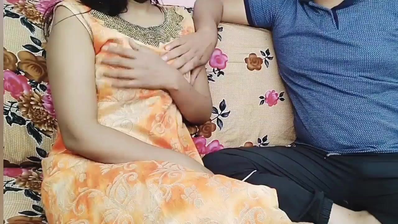 1280px x 720px - Neighbor's aunt's girl's pussy licked in Hindi voice. Your indian couple  watch online