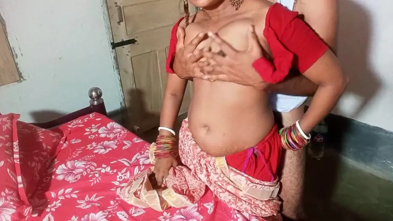 Nukar Making Sex - Madam Ne Naukar Se Kitchen Me Choot Chudayi Karayi - FireeCouple watch  online