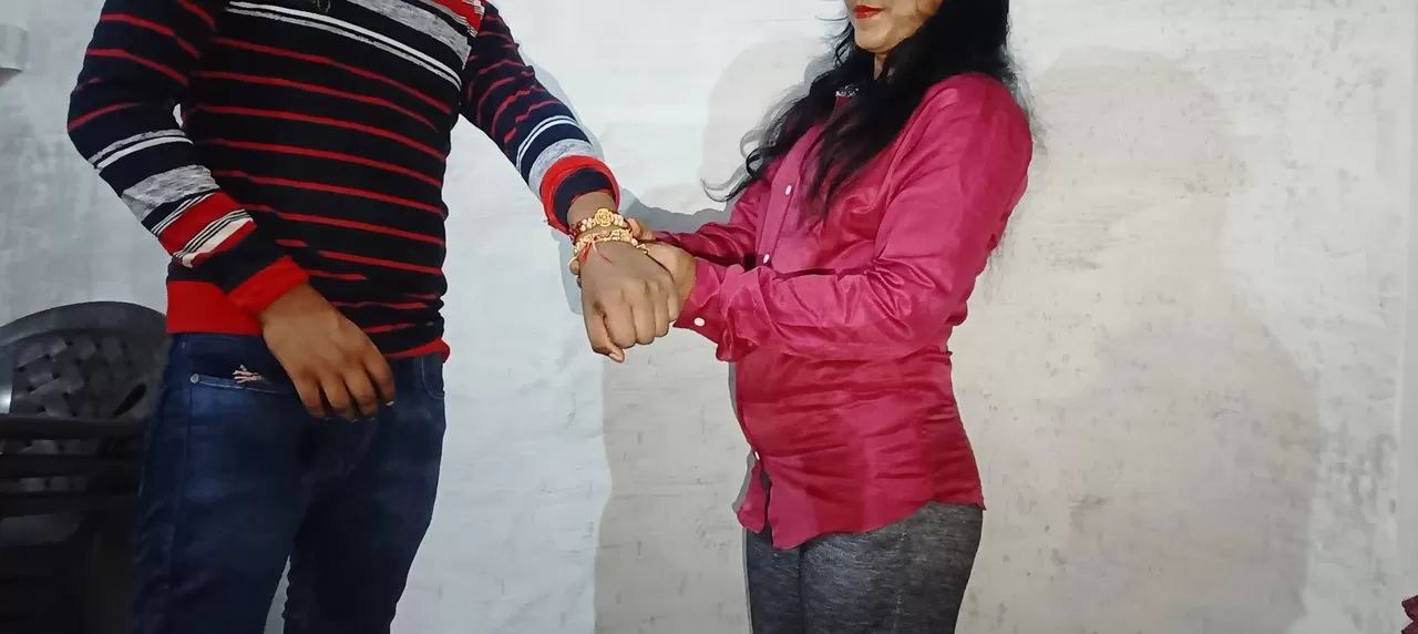 Porn Video Choti Behan - Raksha Bandhan Par Ghar aayi Soteli Bahan ko Khoob Maje se Choda_ Indian  Stepsister and stepbrother watch online