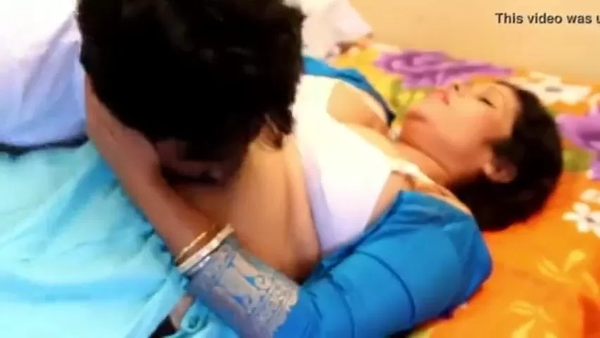 Deshi Mombhabi San - My Friend's Desi Mother is still very Sexy and very Hot watch online