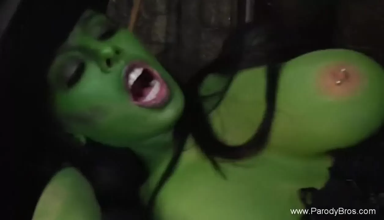 Fuck the Green Witch Fantasy Parody were Enjoying Sex watch online